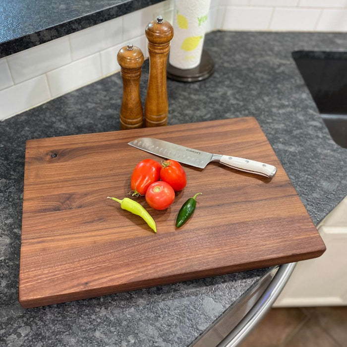 WALNUT BUTCHER BLOCK CUTTING BOARD